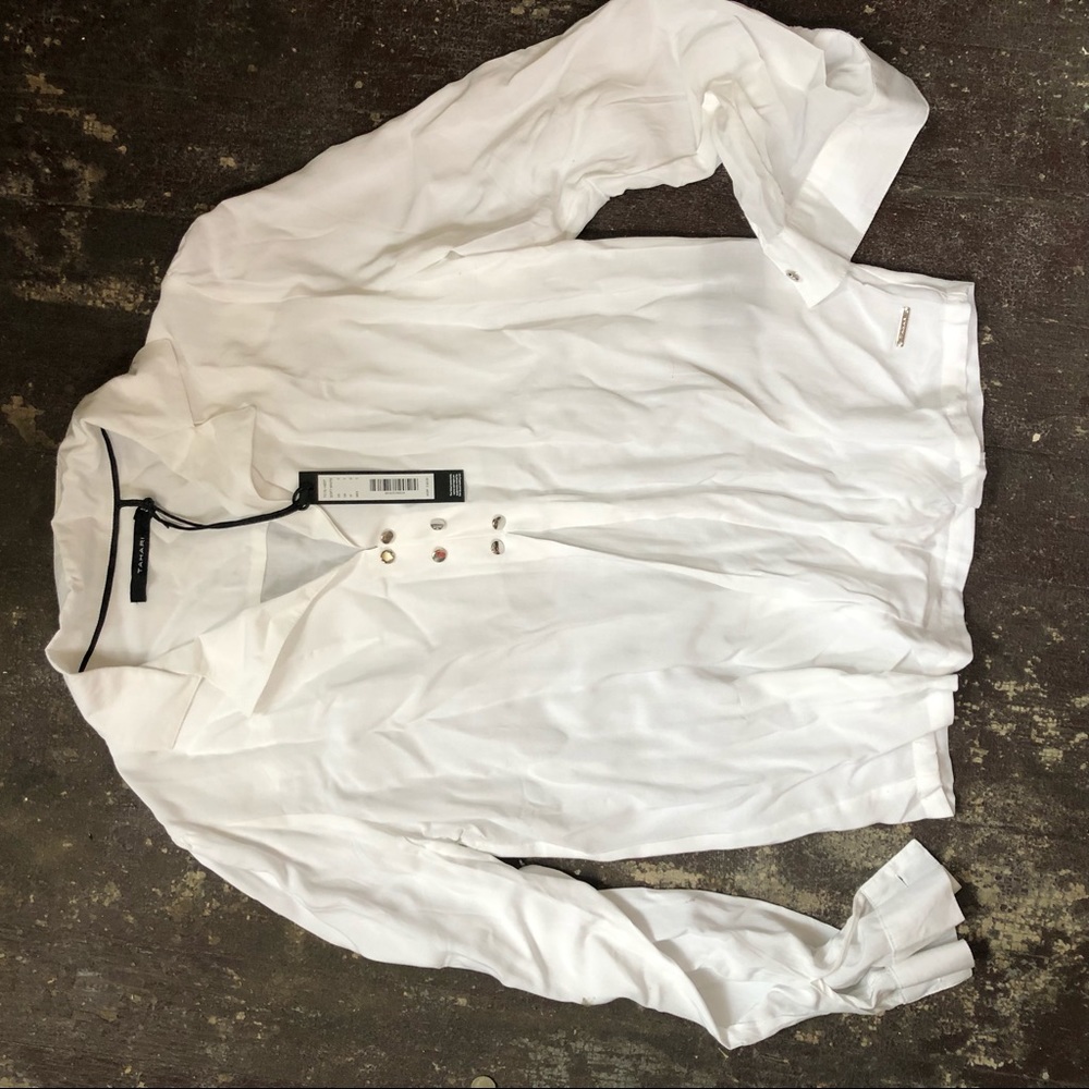 NWT Tahari Shirt, size small